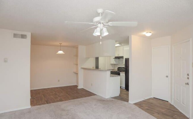 Foto del edificio - 1 bedroom in Irving TX 75038