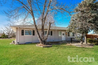 Building Photo - 895 S Garrison St