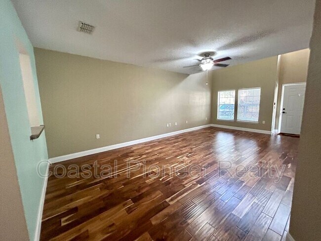 Building Photo - 6211 Ashbury Palms Dr
