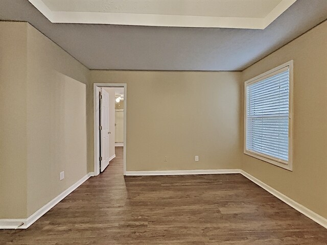 Building Photo - 990 Thornwood Lane