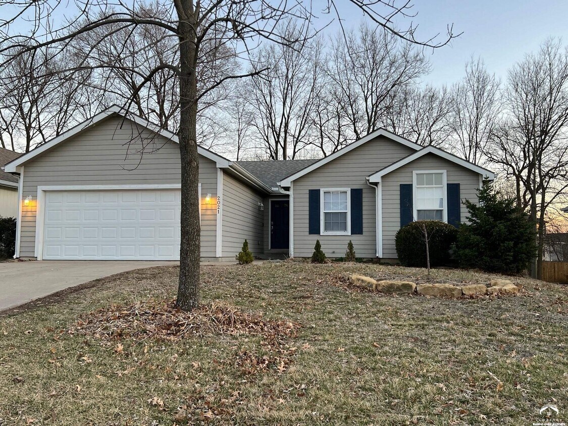 2021 E 26th Terrace, Lawrence, KS 66046 House for Rent in Lawrence