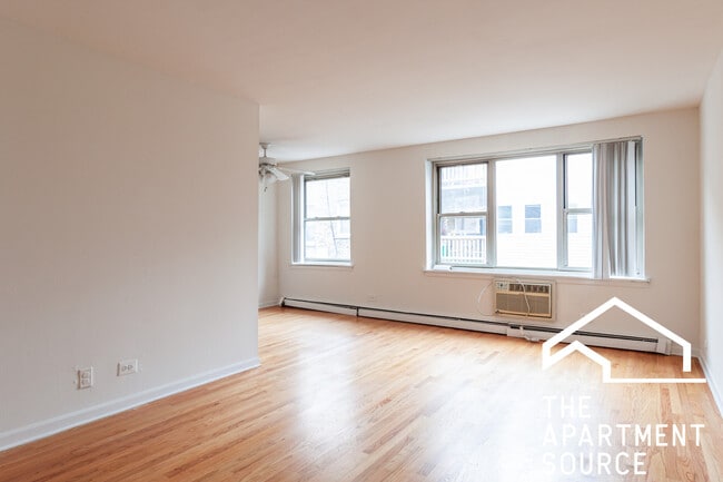 Building Photo - 3710 N Pine Grove Ave