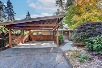 Building Photo - 321 NW 176th Pl