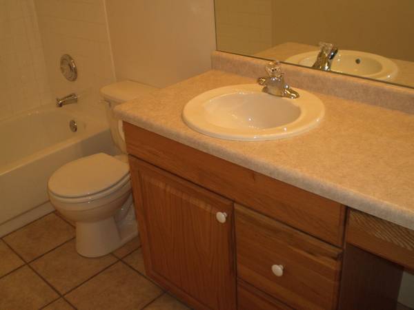 Foto del edificio - 125 Glengarry Dr