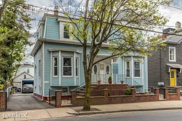 Primary Photo - 309 Columbia St