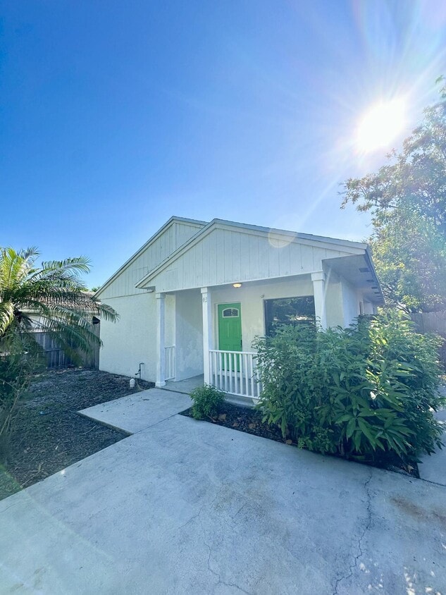 Foto principal - 43 SW 8th Ave