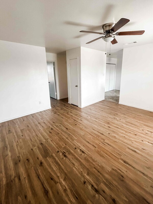 Foto del edificio - 1604 Windward Dr