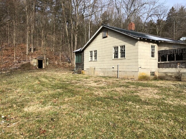 Building Photo - BONNE TERRE -Spring Fed Old House 10 Acres...