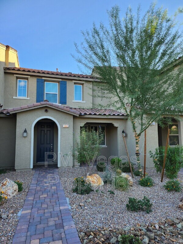 Building Photo - 1005 Belton Lake Ave