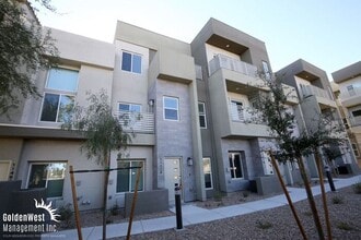Building Photo - 11472 Roaring Peak Dr