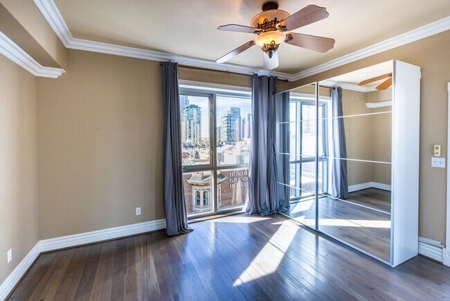 Foto del edificio - Gaslamp City Square Condo  2 bed 2 bath, top floor, corner unit VIEWS