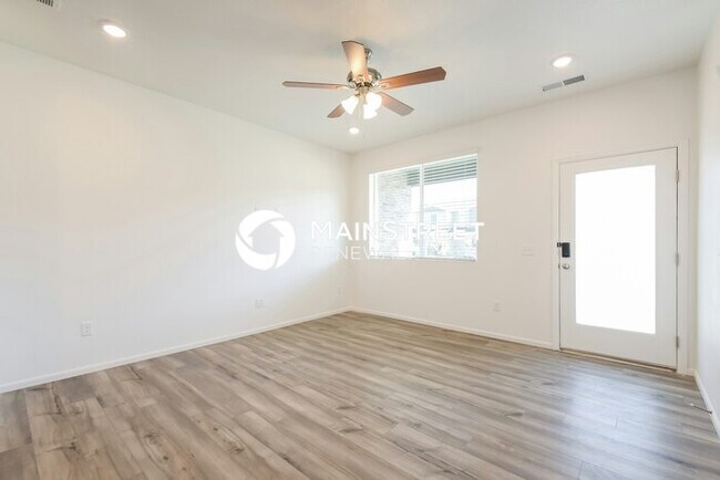 Foto del edificio - 3 Bedroom Pet-Friendly Home in Northglenn, CO with Main Street Renewal