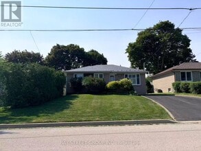 Building Photo - 402 Osiris Dr