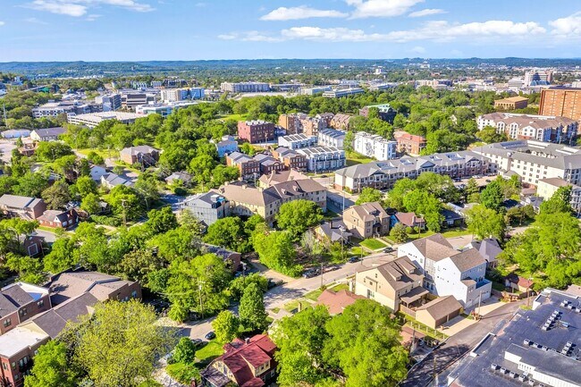 Foto del edificio - 3128 Belwood St