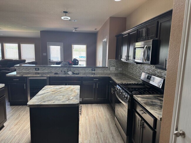 Building Photo - 3022 Cambridge Meadows Ln