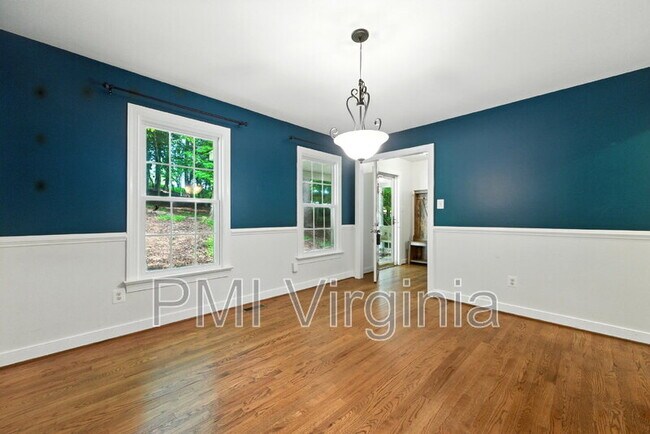 Building Photo - 94 4 Mile Tree