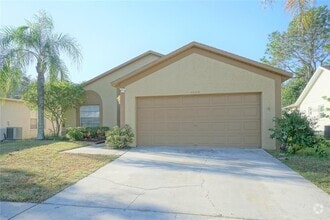Building Photo - 11110 Windpoint Dr