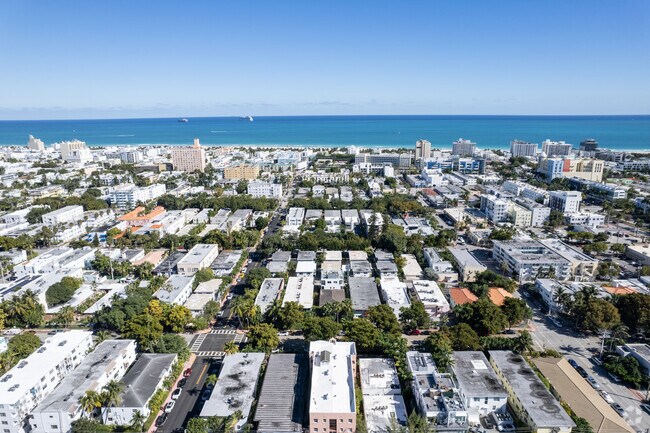 Aerial Photo - 645 Michigan Ave