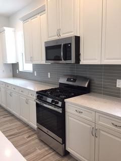 Building Photo - 8086 Hobbes Way
