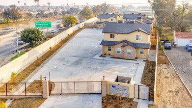 Building Photo - 3267 Chester Ln