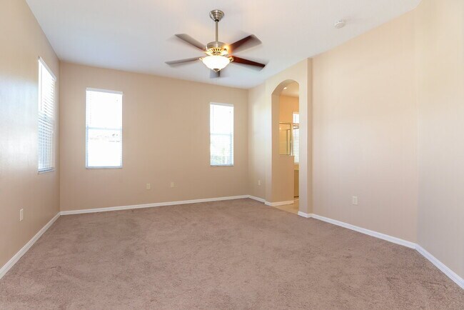 Foto del edificio - 4551 Mapletree Loop