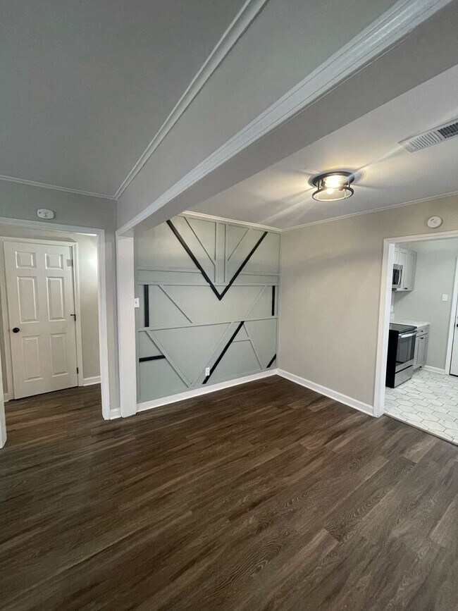Building Photo - Adorable 2 Bedroom home in Berclair