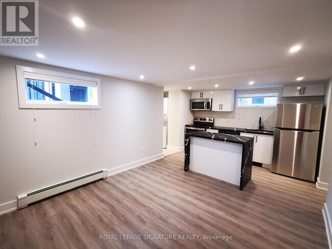 Building Photo - 73 Marlee Ave