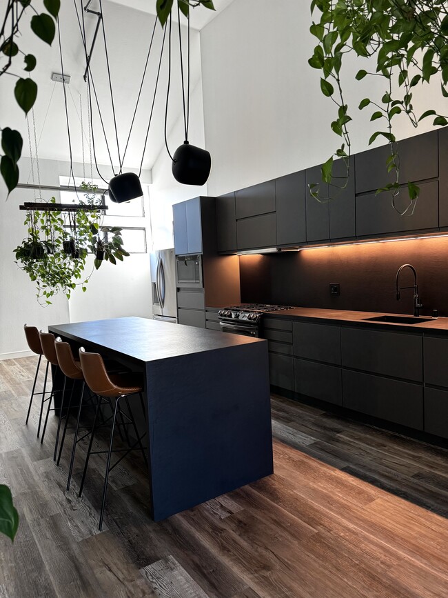 Foto del edificio - 4115 Glencoe Ave