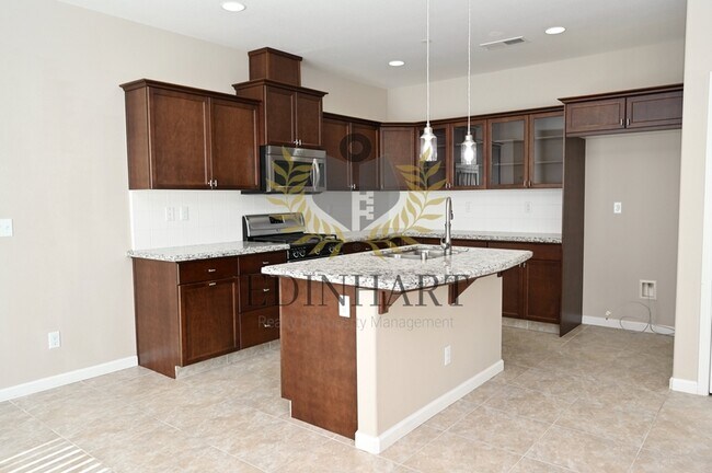 Foto del edificio - 3368 Monterosa Ln