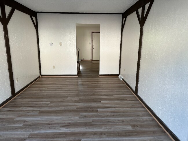 Foto del edificio - 4390 Darrow Rd