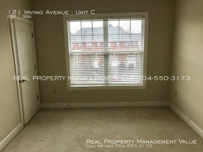 Building Photo - Two Bedroom Townhome in Legacy Village