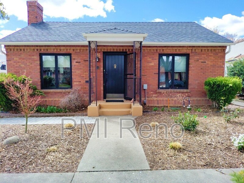 Primary Photo - 622 Manor Drive