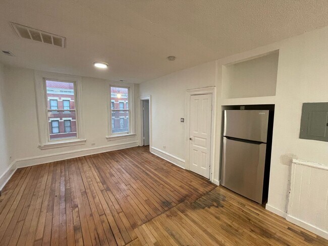 Foto del edificio - 1450 W 18th St