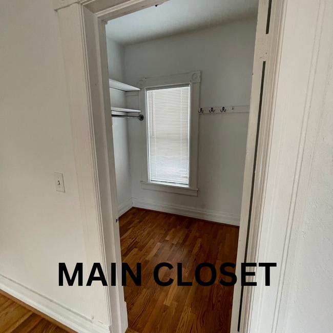 Building Photo - 101 N Berrien St