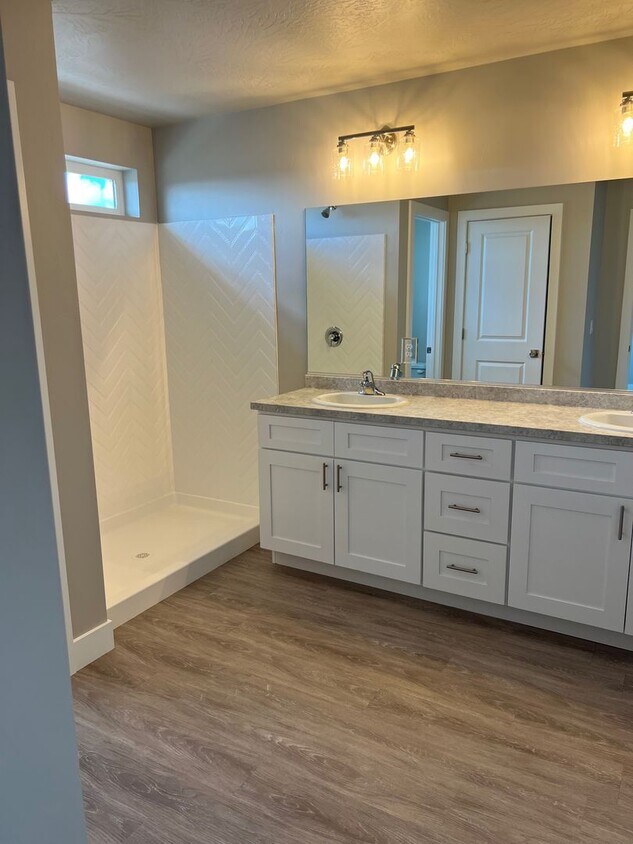 Primary Photo - Townhome in Cedar Bend HOA