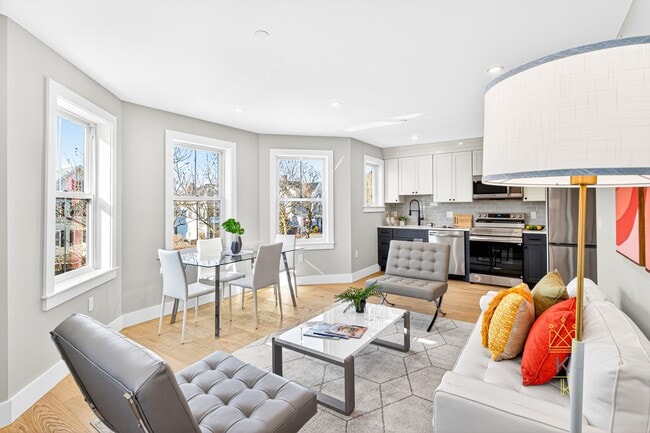 Foto del edificio - 584 Cambridge St