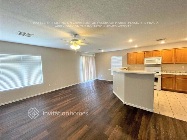 Building Photo - 3118 Fern Crest Ave