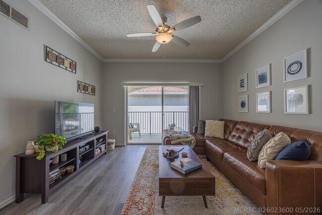 Building Photo - 2412 Tuscany Way