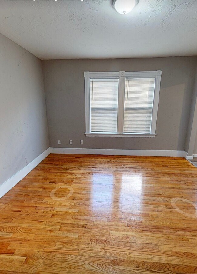 Foto del edificio - 159-161 Millbury St