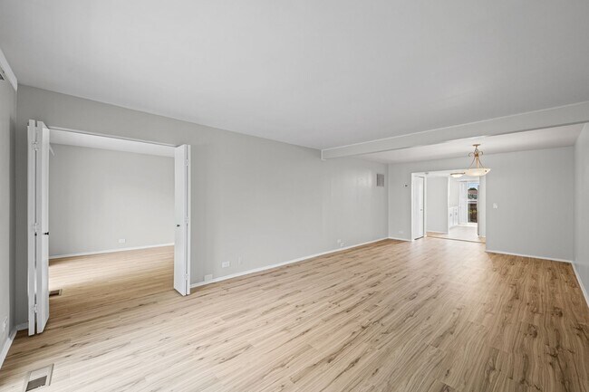 Foto del edificio - 1715 Northfield Square