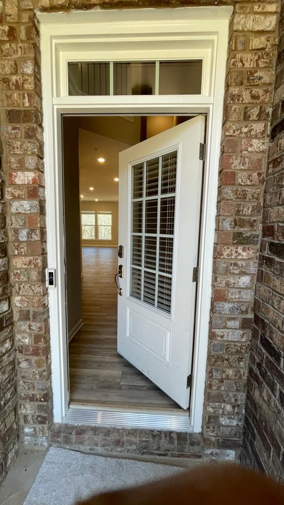 Building Photo - 1367 Elderwood Way