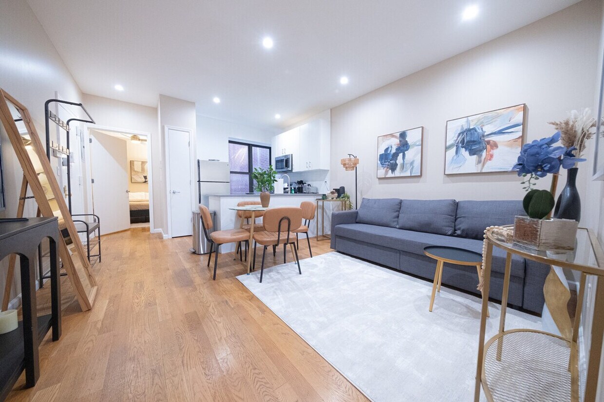 Foto principal - 230 W 113th St