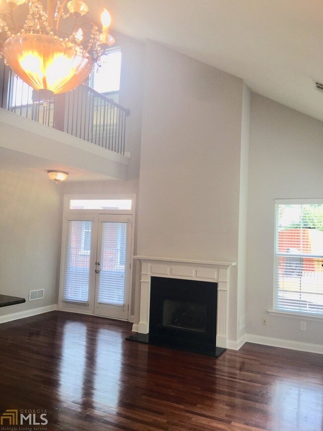 Building Photo - 5895 Brookside Oak Cir