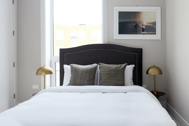 Foto del edificio - 943 N Crosby St