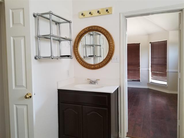 Foto del edificio - 8002 Killarney Ln