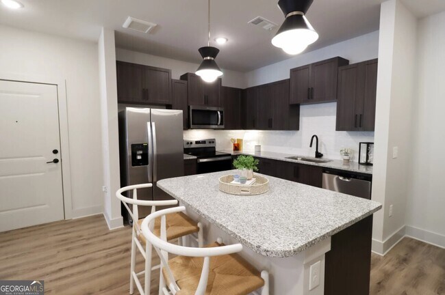 Foto del edificio - 300 Hwy 81