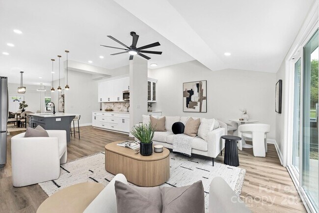 Foto del edificio - 316 W 14th St