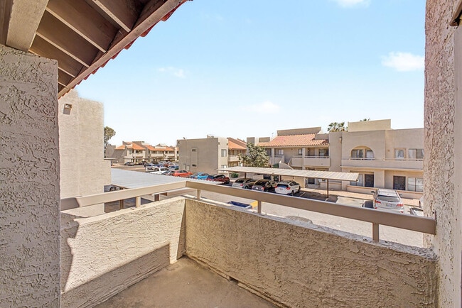 Foto del edificio - 11666 N 28th Dr