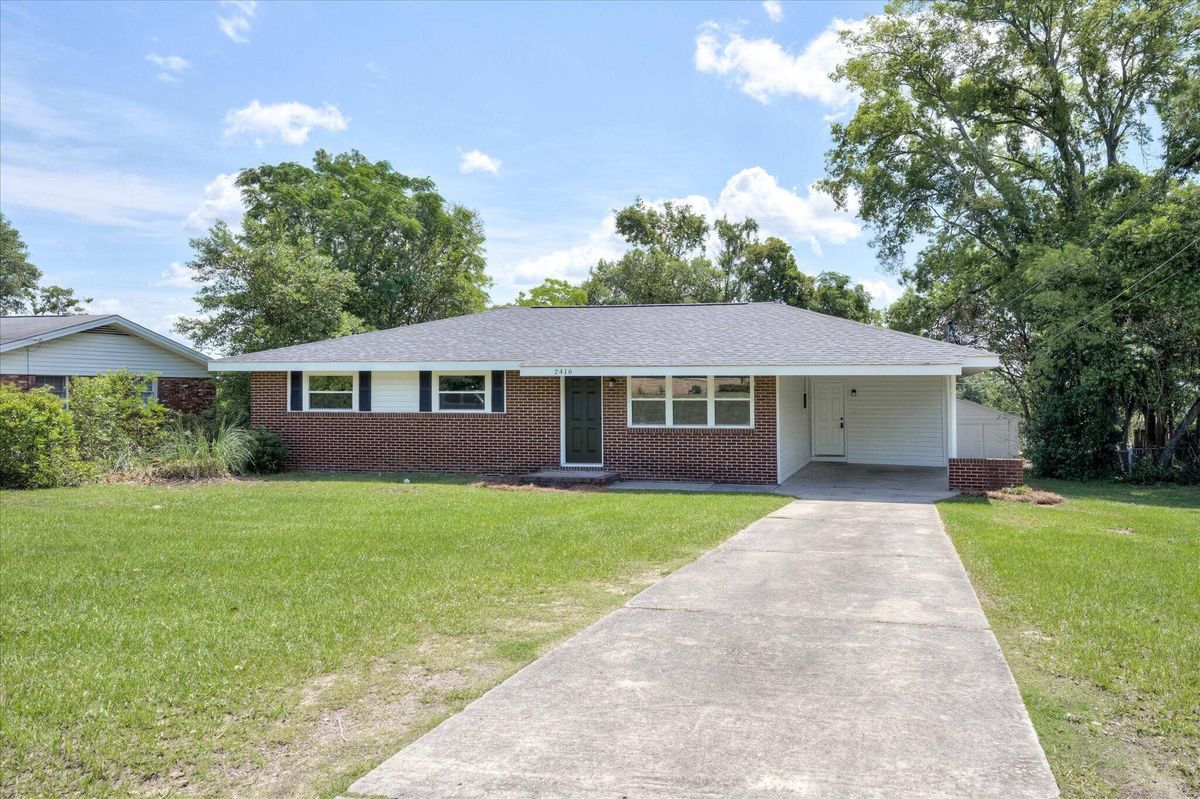 Primary Photo - 2416 Sumac Dr