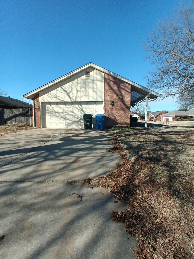 Photo - 9024 Brookwood Dr House